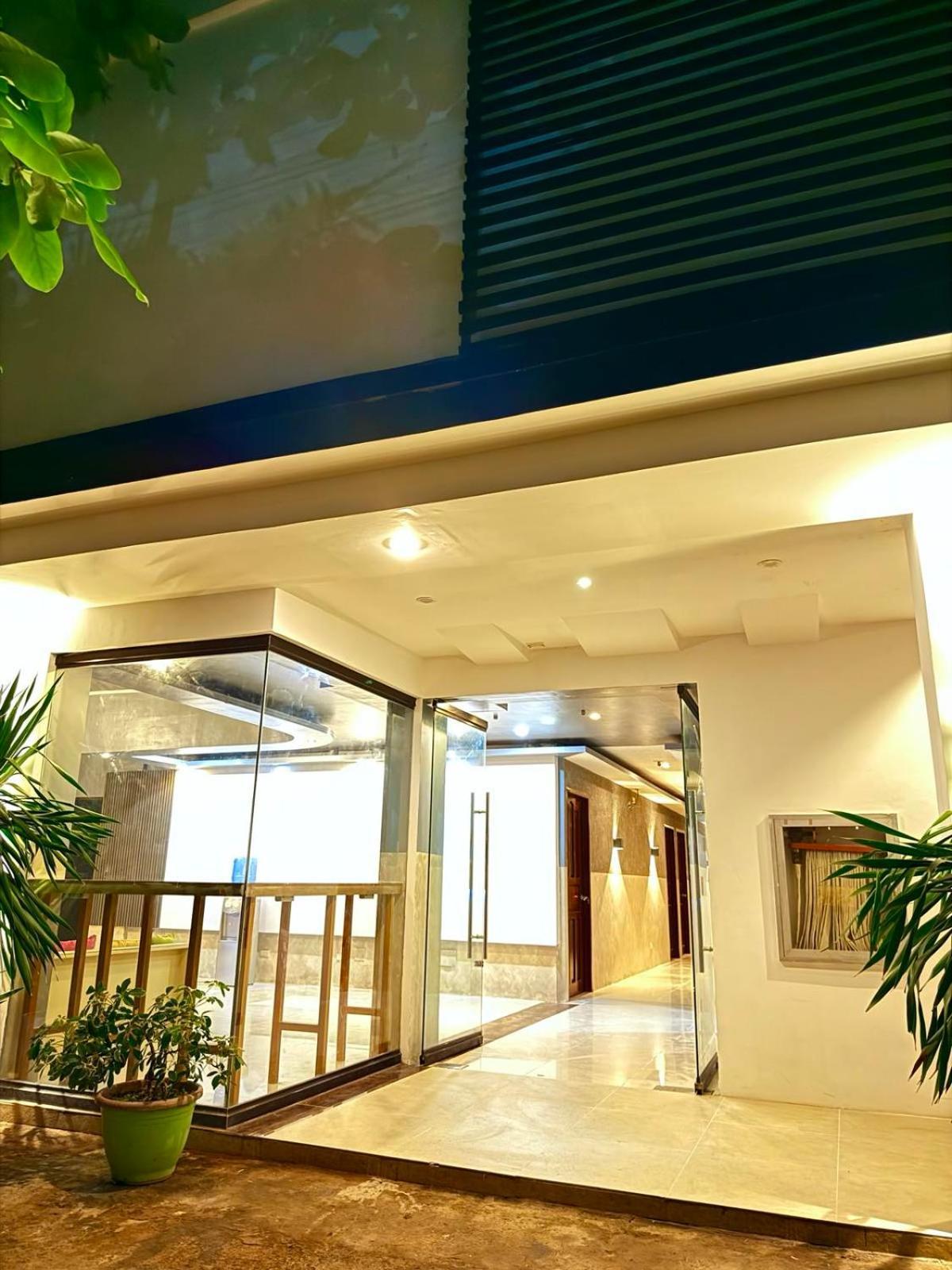 פורטו פרינססה Goofy Ants Hostel מראה חיצוני תמונה