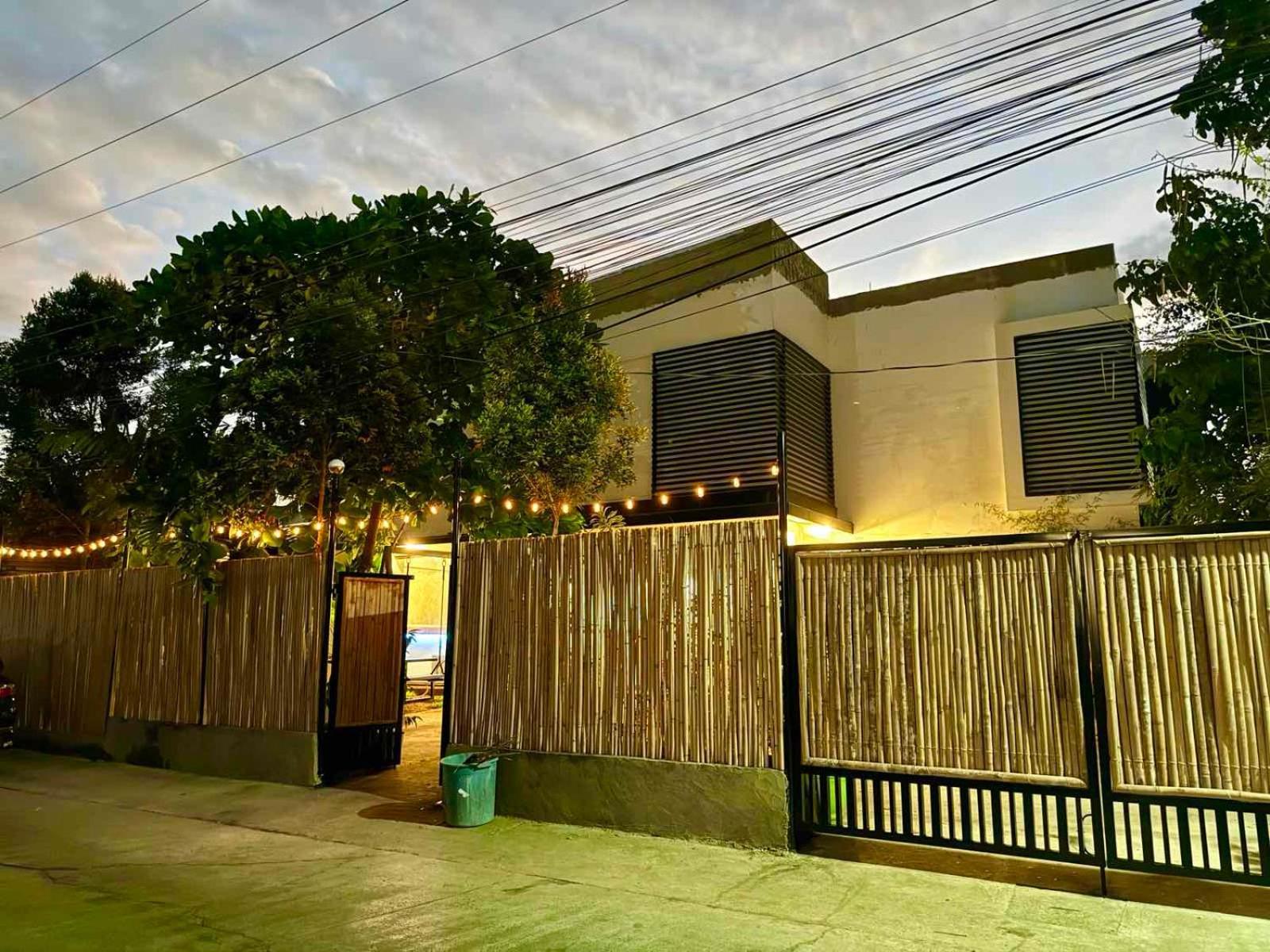 פורטו פרינססה Goofy Ants Hostel מראה חיצוני תמונה