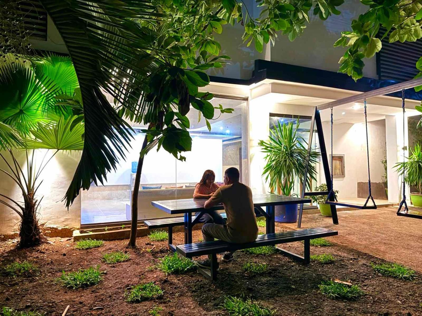 פורטו פרינססה Goofy Ants Hostel מראה חיצוני תמונה