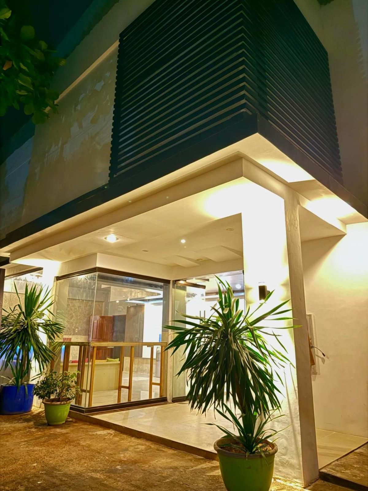 פורטו פרינססה Goofy Ants Hostel מראה חיצוני תמונה